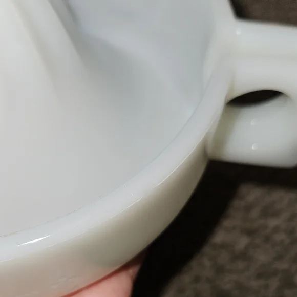 Vintage Sunkist Milk Glass Juicer - Picture 3 of 4